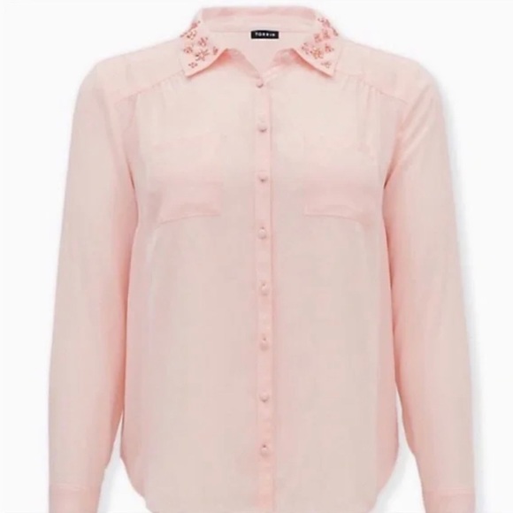Torrid Madison Georgette Blush Button Down - Picture 3 of 6